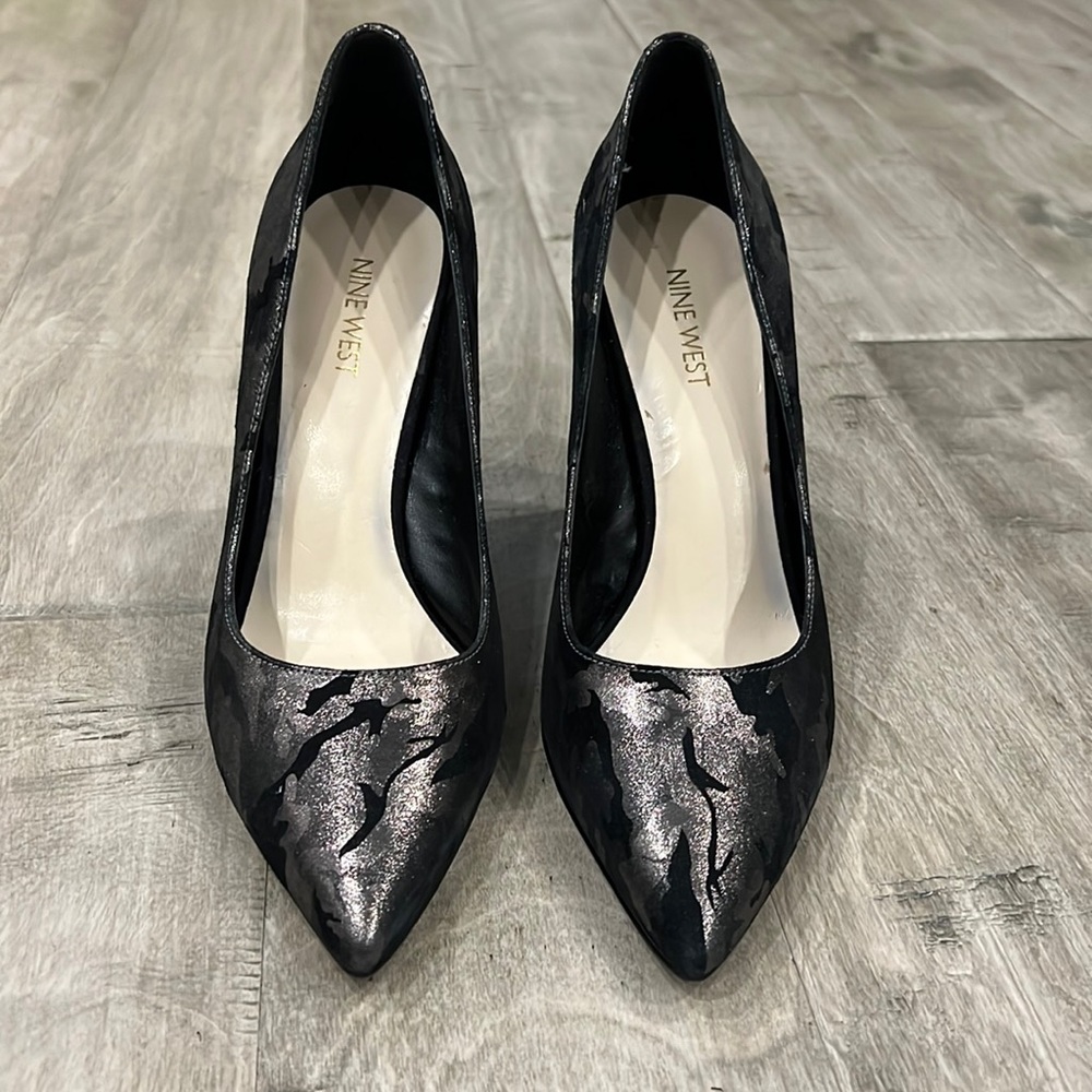 Gorgeous, rare black and gold camouflage, 100 mm stiletto, Brand New